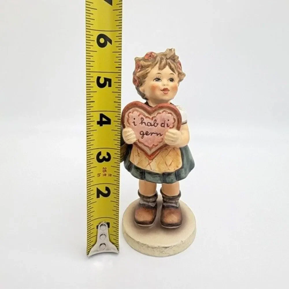 Set of 2 Goebel Hummel Girls #387 #389 1972 Collectors’ Club Special Edition